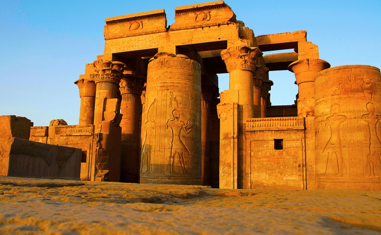 Gebel Silsileh et le temple de Kom Ombo