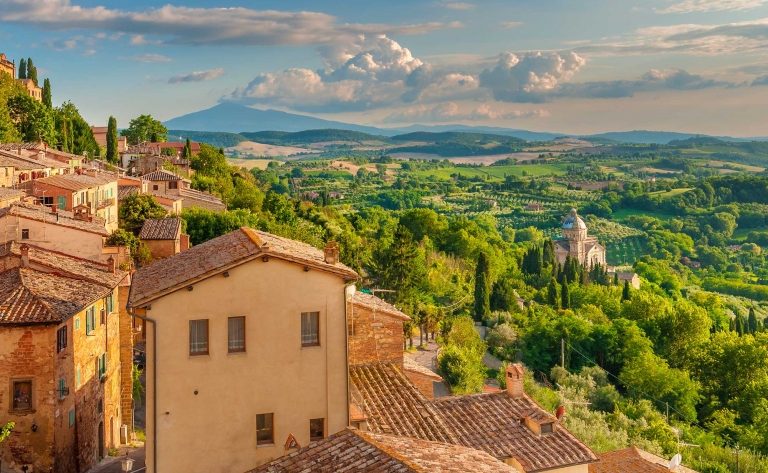 Val d’Orcia, entre Arezzo et Montepulciano