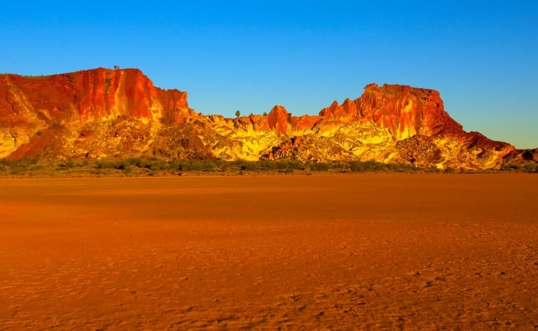 Sydney, sea surf and sun !