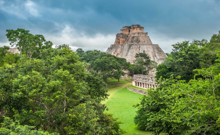 Uxmal, perle maya de la région Puuc 