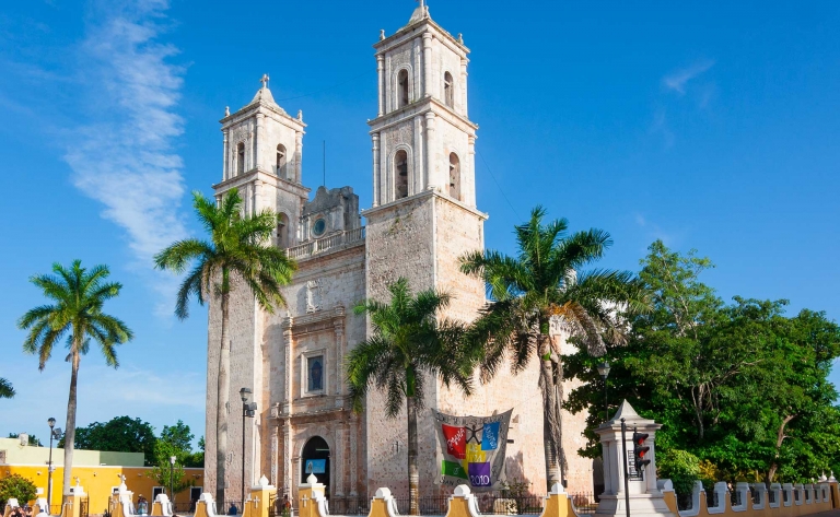 Immersion dans la cité blanche de Merida